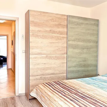 Brand New Right On The Beach Appartement *